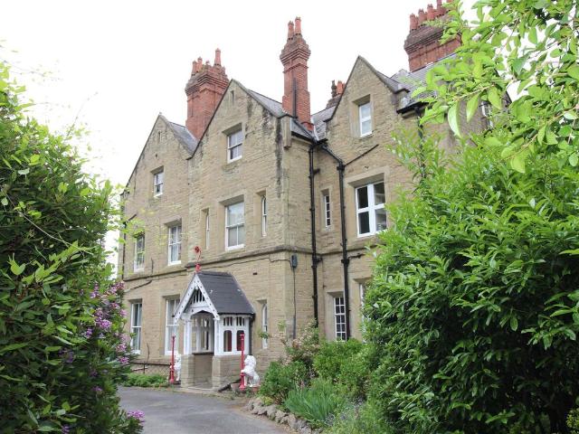 Flat 8 Wellington Road, 43 Abbey Road, Malvern WR14, 3 bed flat to rent, £995 pcm | PrimeLocation