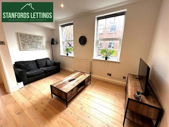 Flat 9, 14 Richmond Place, Brighton BN2, 1 bed flat to rent, £1,400 pcm | PrimeLocation