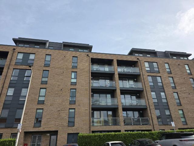 Flat 9, 50 Annandale Street, Edinburgh EH7, 3 bed flat to rent, £1,800 pcm | PrimeLocation