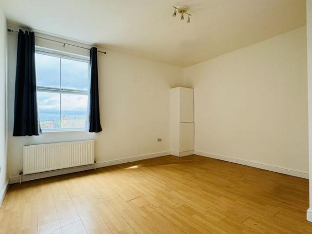 Flat 9, Brixton Hill SW2, 2 bed flat to rent, £1,650 pcm | PrimeLocation