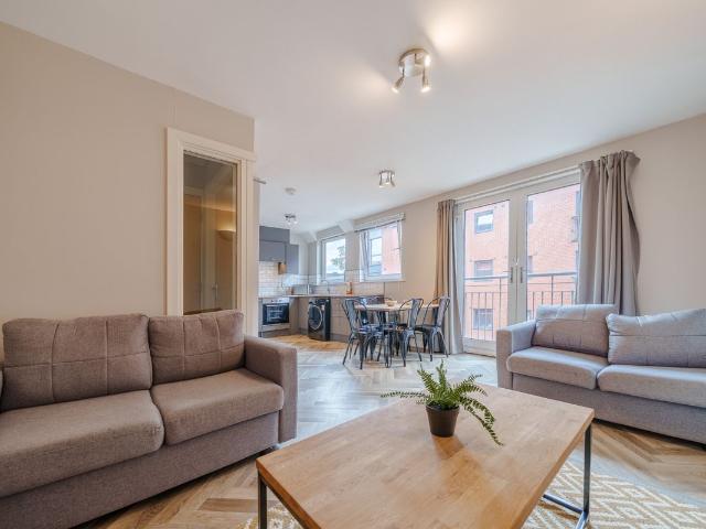 Flat 9, Mayfair Court, Manchester M14, 2 bed property to rent, £780 pppm | PrimeLocation