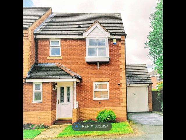 Flatlea, Birmingham B31, 3 bed semi detached house to rent, £1,195 pcm | PrimeLocation