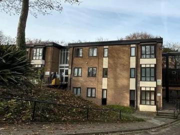 Flats 12A 24, 28 39 Thorburn Road, New Ferry, CH62 1EZ, United Kingdom | 1 bed apartment for rent #139476123 | Rentberry