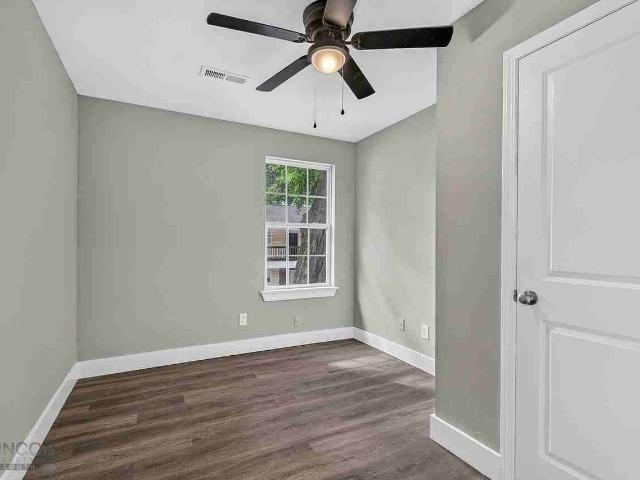 Flats On Florida Ave 2 Bedroom Apartment for Rent at 3313 3310, 3313 and 3314 Florida Avenue, North Charleston, SC 29405