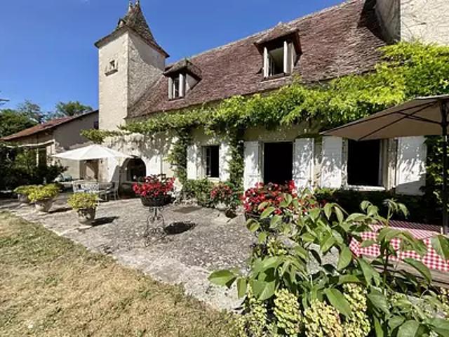 Flaujac Gare 46320 Achat / Vente maison 9 pièces t9 piscine terrasse