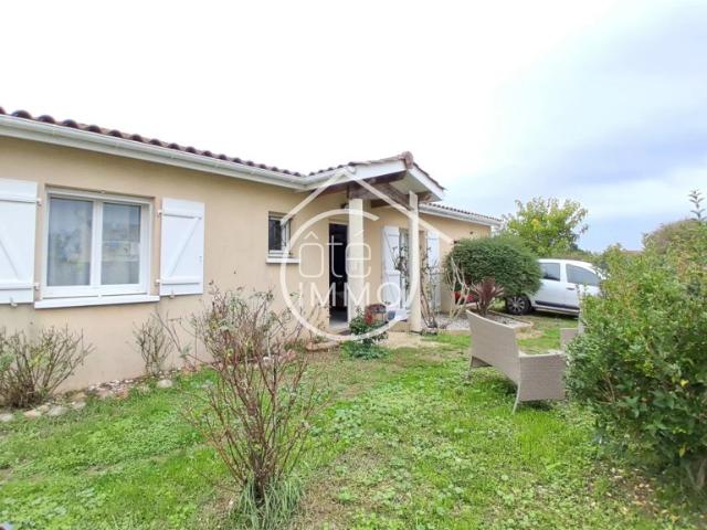 Flaujagues: Maison avec jardin et garage