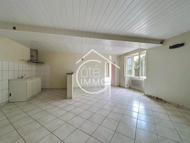 Flaujagues: Maison de campagne de 110 m² avec jardin, garag. 110m² Flaujagues