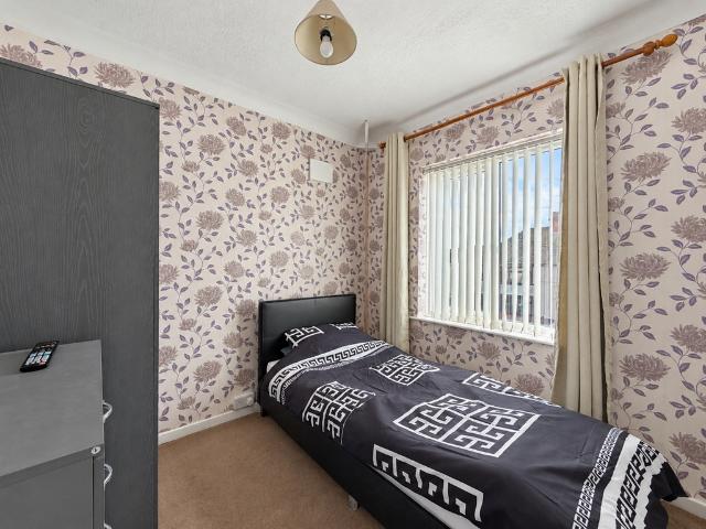 Flavell Street, Dudley DY1 1 bed in a house share to rent £550 pcm £127 pw