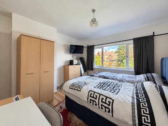 Flavell Street, Dudley DY1 1 bed in a house share to rent £600 pcm £138 pw