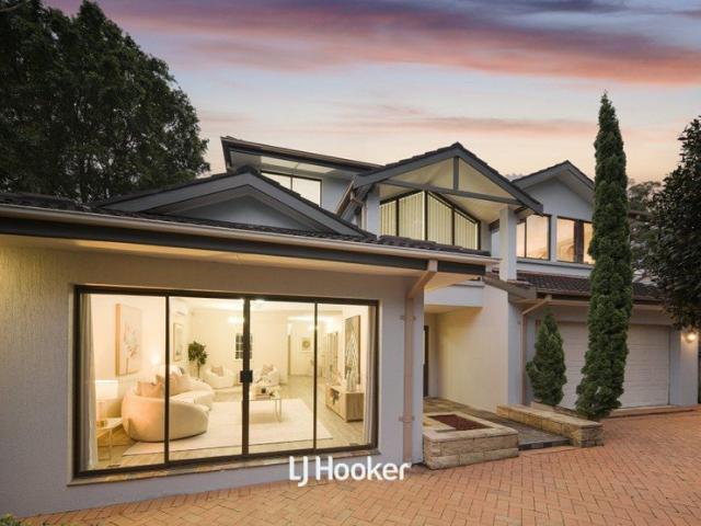 Flawless Family Living with Exceptionally Street Facade on 1,201sqm Level Land