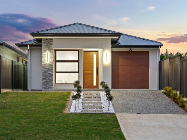 Flawless Four Bedroom Flexibility in a Fresh Modern Finish