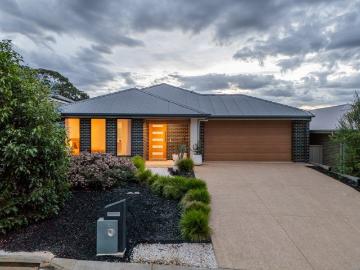 Mount Barker, South Australia, Adelaide Hills, South Australia