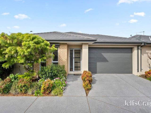 Flawless Home Offering Low Maintenance Lifestyle in Superb Location