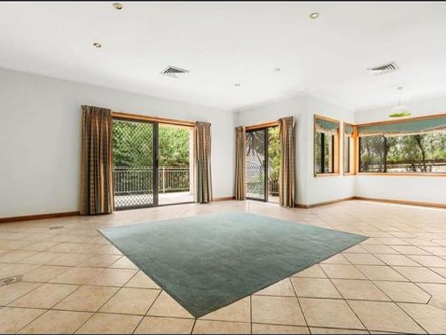 Flawlessly presented throughout with an impressively proportioned layout that boasts effortless flow