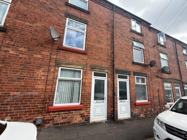 Flaxpiece Road, Clay Cross. 2 bed terraced house to rent £650 pcm £150 pw