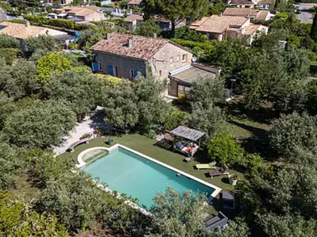 Flayosc 83780 Achat / Vente maison 6 pièces t6 piscine terrasse