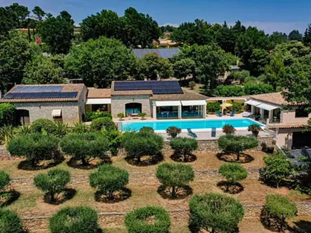 Flayosc 83780 Achat / Vente maison 8 pièces t8