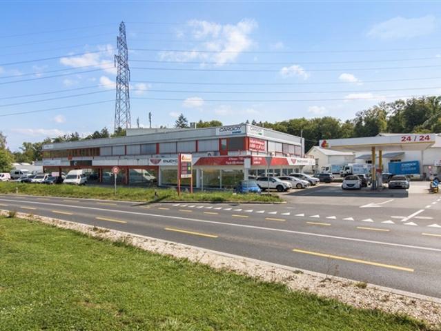 Fläche 1000m2 – Fitness/Showroom/Büro – bis zu 75 Parkplätze