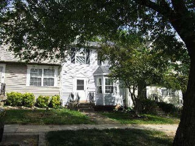 Flag Harbor Dr
