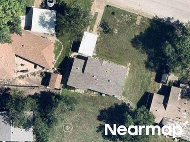 Flagstone Dr