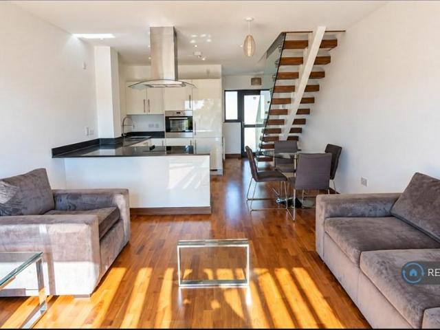 Flamsteed Close, Cambridge, CB1 2 bed flat to rent £2,200 pcm £508 pw