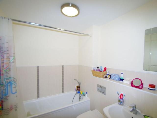 Flanders Court WD17, Watford, 2 bed flat to rent, £1,700 pcm | PrimeLocation
