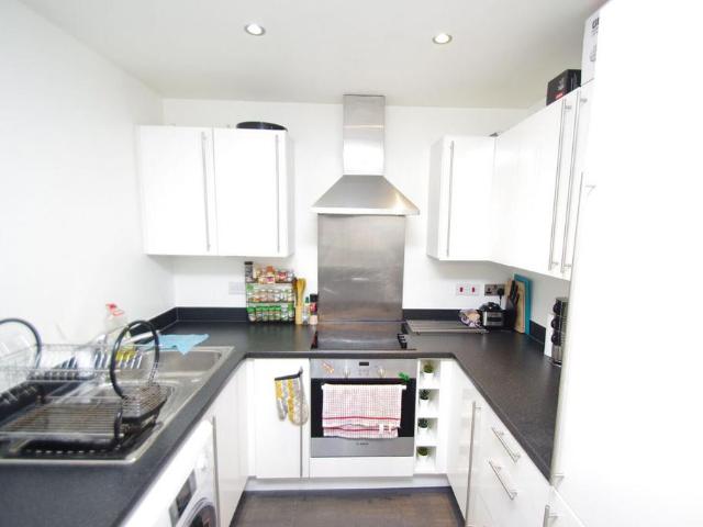 Flanders Court, WD17 1BN, Watford, WD17 1 bed flat to rent £1,350 pcm £312 pw