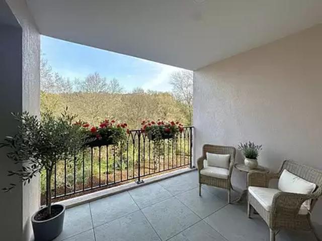 Flassans sur Issole 83340 Achat / Vente appartement 3 pièces t3 terrasse