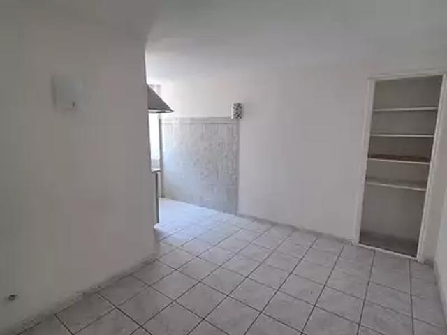 Flassans sur Issole 83340 Location appartement 2 pièces t2