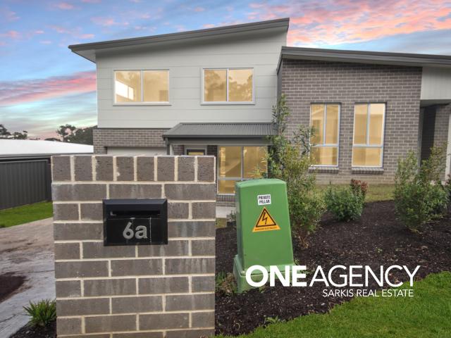 Fletcher 6a Turnberry Close