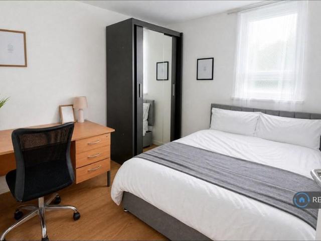 Fletcher Court, London, NW5 1 bed in a house share to rent £950 pcm £219 pw
