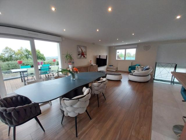 Fleury, maison de 205m2 habitable sur 10ares82