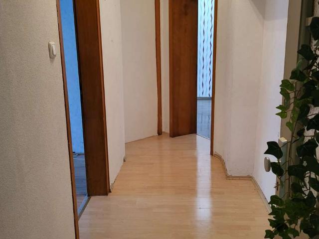Flexible 3 Zimmer Wohnung mit Highlight: 2 Zimmer + separates Zimmer mit eigenem Bad!