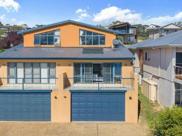 East Jindabyne, Snowy River, Victoria