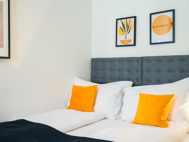 Flexible Corporate Housing Vienna: Modern 40m² Altbau Apartment, Vienna Amsterdam Apartments for Rent