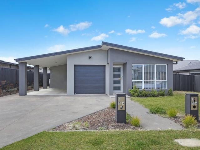 Flexible Dual Key Living with Two Separate Residences