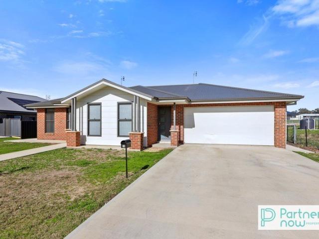 Flexible Dual Living Opportunity