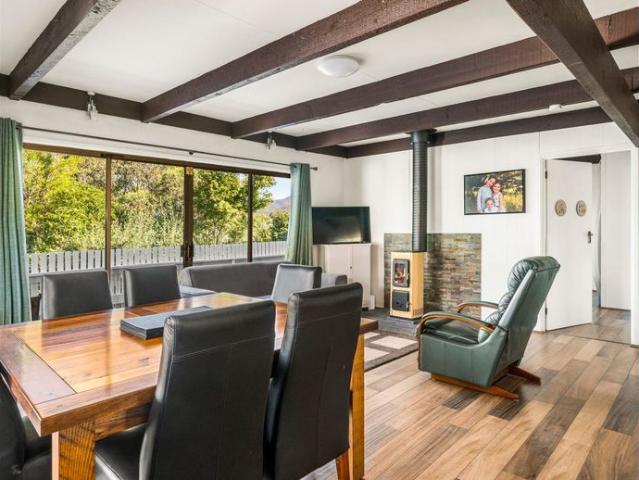 Flexible Family Living Close to the Water