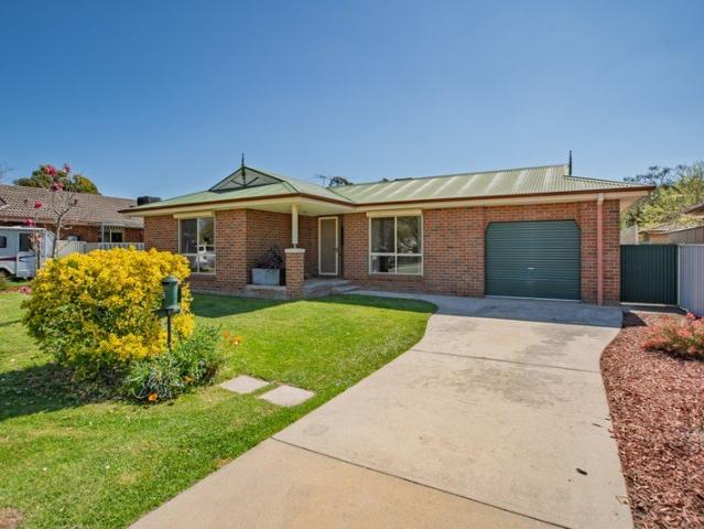 Flexible Family Living In a Court Location