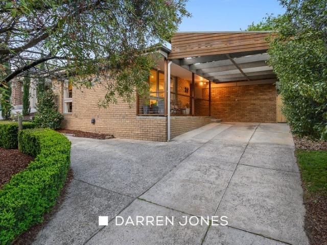 Flexible Family Living in a Sought After Greensborough Location