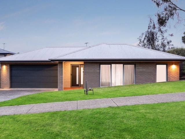 Flexible Family Living in an Enviable Highton Location