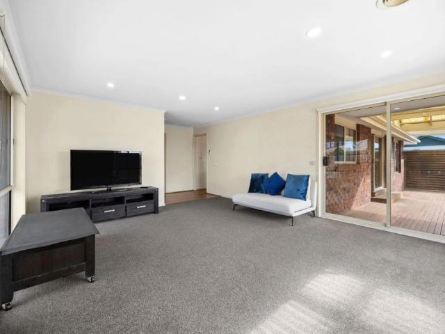 Flexible Family Living in the Heart of Lara!
