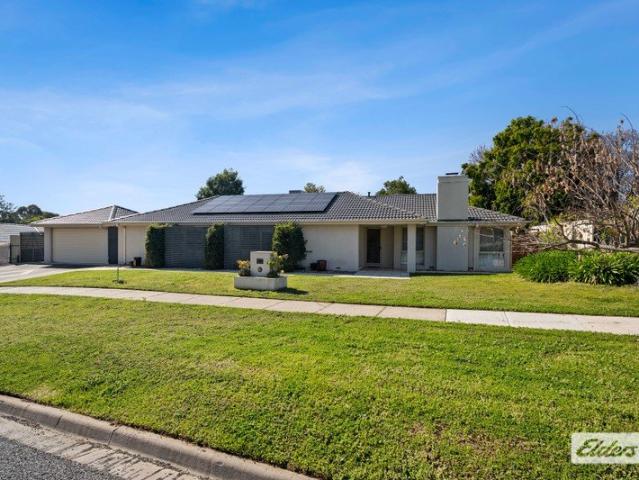 Flexible Family Living with a Private Self Contained Suite