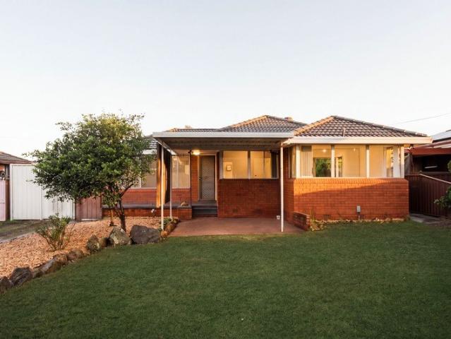 Flexible Family Living with a Separate Two Bedroom Granny Flat