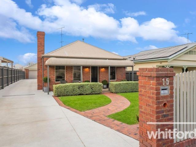 Flexible family living with an incredible 6 car garage