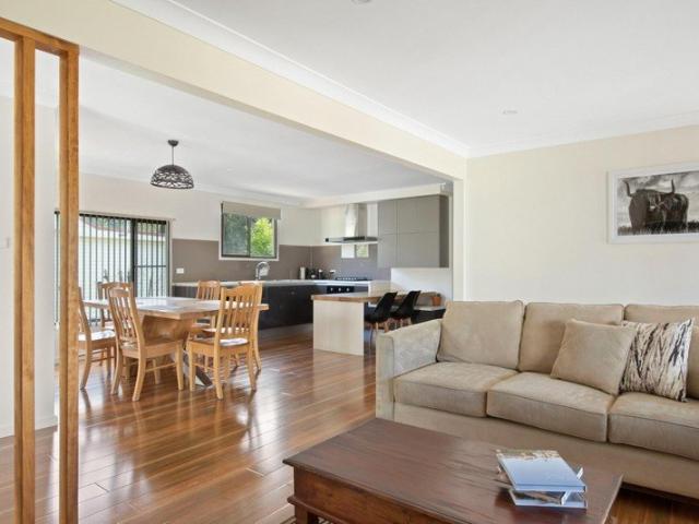 Flexible Family Living with Guest Accommodation Minutes from Huskisson