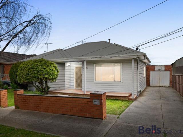 Flexible Family Living with Dual Income Potential