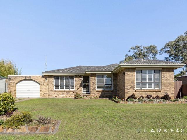 FLEXIBLE FAMILY LIVING WITH ENDLESS POTENTIAL!