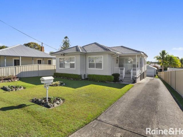 Flexible Family Living with Excellent Entertaining Spaces