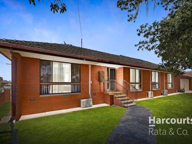 Flexible Family Living with Outstanding Dual Accommodation Potential